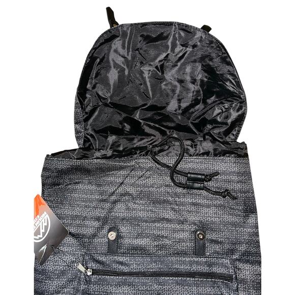 Mountain Edge Black New Backpack W Adjustable Straps & Drawstring Front - Picture 3 of 6